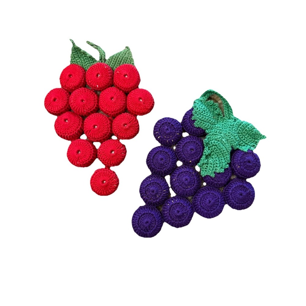 Vintage Hand Crocheted Bottle Cap Hot‎ Pad Trivet Grape Cluster Berries Lot Of 2